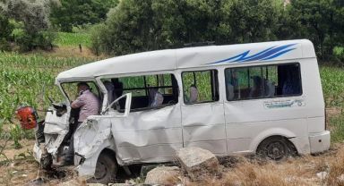 Aydın'da tarlaya devrilen minibüsteki 1 kişi öldü,
