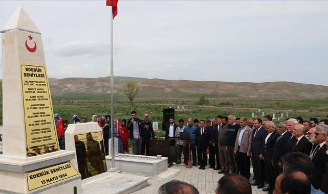 Eli kanlı PKK'nın Edebük'te katlettiği 9 sivil törenle anıldı