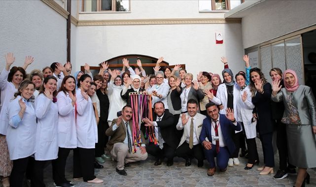 Emine Erdoğan'dan, Olgunlaşma Enstitülerinin geleneksel Türk sanatlarına katkısına övgü