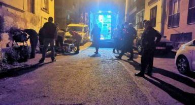 İzmir'de korkunç olay: Bebeğinin yanında defalarca bıçaklandı