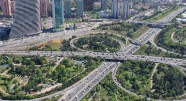 Otoyol kavşağındaki ilk ve tek botanik bahçesi ziyaretçilerini bekliyor