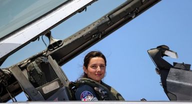 'Savaşan Şahin' F-16'lar, kadın pilotların kumandasında vatanı koruyor