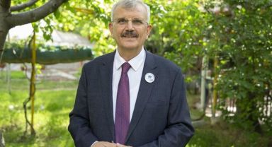 SBÜ Rektörü Prof. Dr. Erdöl, Cumhurbaşkanı Erdoğan'ın sigarayla mücadelesini anlattı