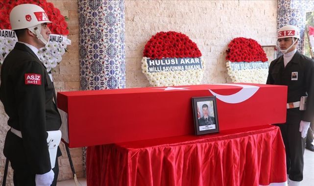Şehit Onbaşı Şenel, memleketi Hatay'da son yolculuğuna uğurlandı
