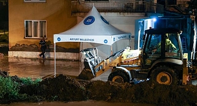 Akyurt'ta selin ardından temizlik çalışmaları devam ediyor