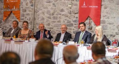 CHP Lideri Kılıçdaroğlu’nun İzmir programı sürüyor