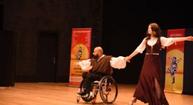 ESDD’denin dans Showu büyüledi