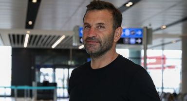 Galatasaray, Okan Buruk ile resmi sözleşme imzaladı