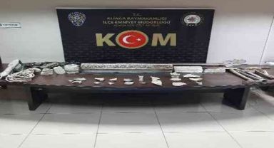 İzmir'de kaçak kazı yapılan iki eve polisten baskın