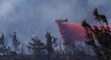 Marmaris'teki orman yangınına müdahale sürüyor