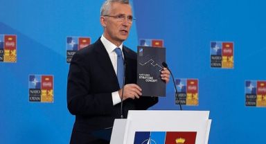 NATO Genel Sekreteri Stoltenberg: Stratejik konseptte artık Rusya direkt tehdit