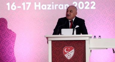 Türkiye Futbol Federasyonunun yeni başkanı Mehmet Büyükekşi oldu