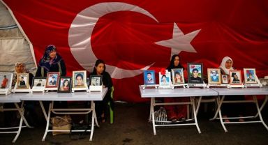 Diyarbakır Anneleri Evlatlarına Kavuşmak İstiyor