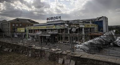 Donetsk Bölgesine Yönelik Hava Saldırıları Sürüyor