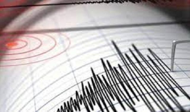 Ekvador'da 6 Büyüklüğünde Deprem