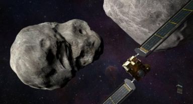 İki Dev Asteroit Bugün ve Yarın Dünya'nın Yakınından Geçecek