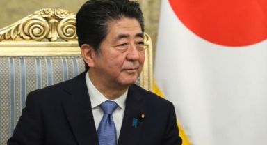 Japonya Eski Başbakanı Şinzo Abe Hayatını Kaybetti