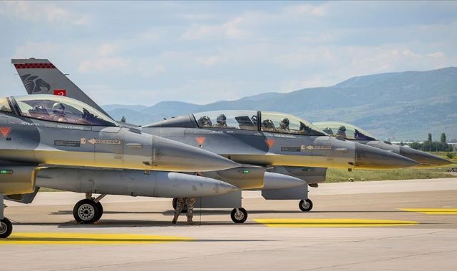 Karadeniz semalarının bekçisi: 'Tunç Filo'