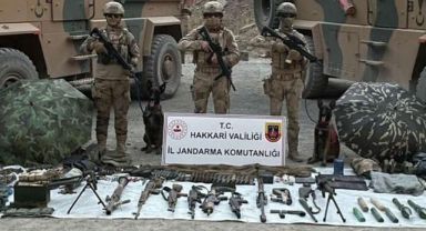 Hakkari'de Eren Abluka-29 Operasyonu'nda Füze Ele Geçirildi