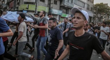 İsrail'in Gazze Şeridine Saldırdı, 11 Kişi Hayatını Kaybetti.