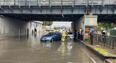İstanbul'da Kuvvetli Yağış Yaşamı Olumsuz Etkiledi