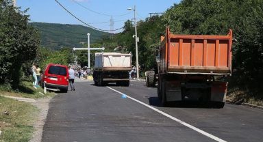 Kosova'nın Kuzeyinde Barikatlar Kaldırıldı