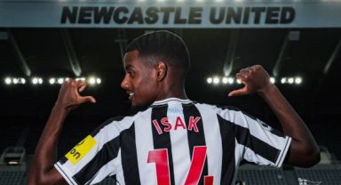 Newcastle United, Alexander Isak'ı Transfer Etti