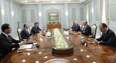 Özbekistan Cumhurbaşkanı Mirziyoyev, Çavuşoğlu, Muş ve Karaismailoğlu'nu Kabul Etti