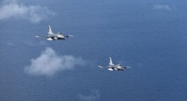 Türk F-16'larına Yunan Uçaklarından Taciz