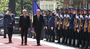 Erdoğan Bosna Hersek'te Resmi Törenle Karşılandı
