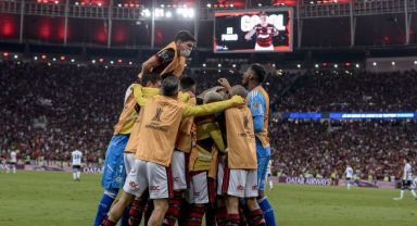 Flamengo Fnale Yükseldi