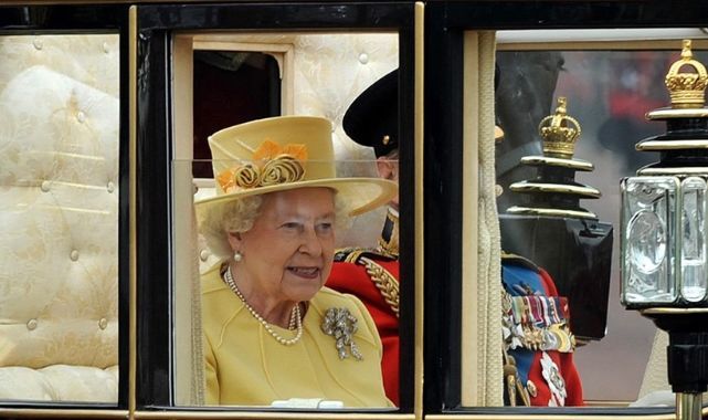 İngiltere Kraliçesi II. Elizabeth, 96 Yaşında Hayatını Kaybetti