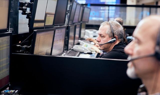 Küresel Piyasalar Azalan Belirsizliklerle Pozitif Seyrediyor