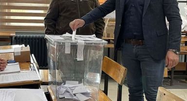 Bulgaristan'da Oy Verme İşlemi Başladı