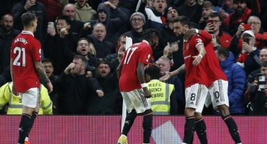 Manchester United, Tottenham'ı Üzdü