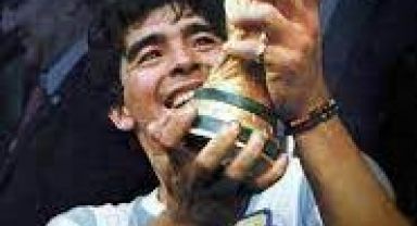 Maradona Benzeri Olmayan Futbolcuydu