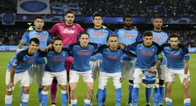 Napoli Yeniden Tarih Yazıyor