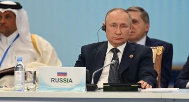 Putin : Asya’da Yeni Güç Merkezleri Gelişiyor