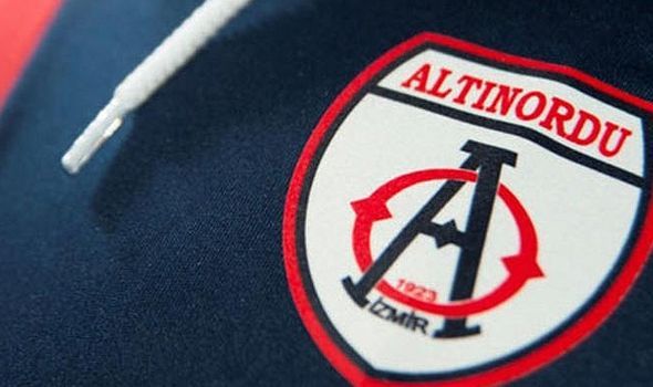Altınordu'da İki Ayrılık