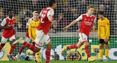 Arsenal City İle Arasındaki Farkı Açtı