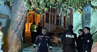 İzmir'de 4.9'luk deprem!