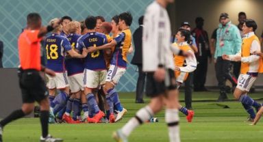 Japonya Almanya'yı Devirdi