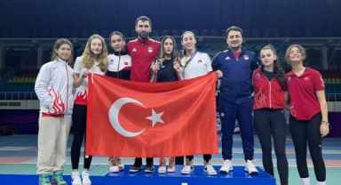 Milli Eskrimcilerden Taşkent'te 3 Madalya