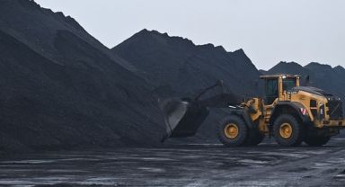Polonya, Enerji Güvenliği İçin Kömür Kullanımını Savunuyor