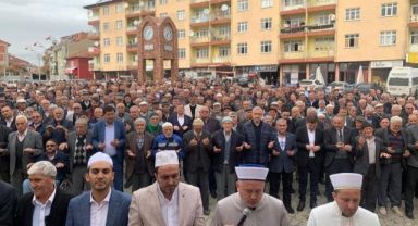 Simav Kuşu’da Çiftçiler Yağmur Duasına Çıktı