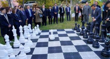 Suça Sürüklenen Çocuklar ve Kadın Yükümlüler Satranç Öğreniyor