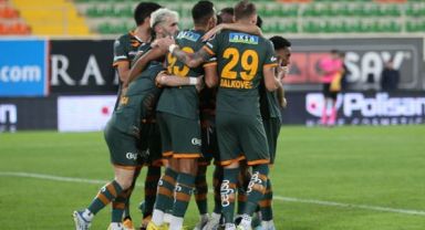 Alanyaspor Son 16'da
