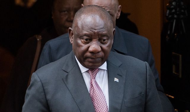 Güney Afrika Cumhurbaşkanı Ramaphosa, Anayasayı İhlal Etmekle Suçlanıyor