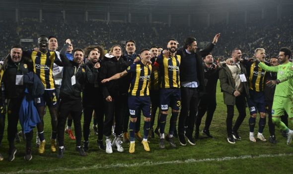 Ankaragücü 22 Yıl Sonra Çeyrek Finalde