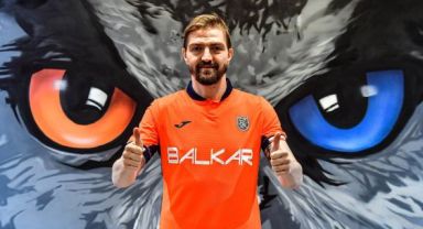 Medipol Başakşehir Caner Erkin'i Açıkladı